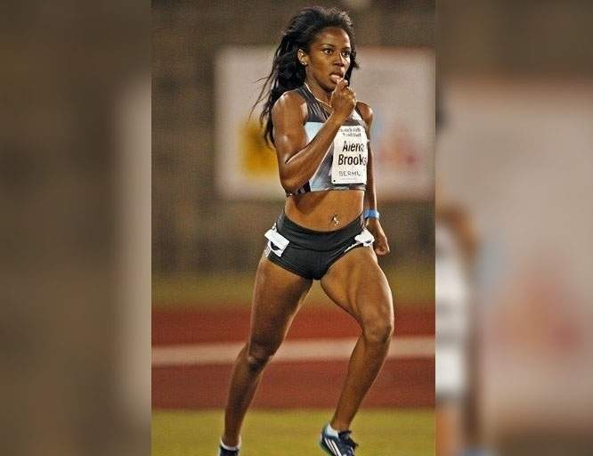 McKnight grabs Texas Relays silver - Personal best for half-miler Brooks